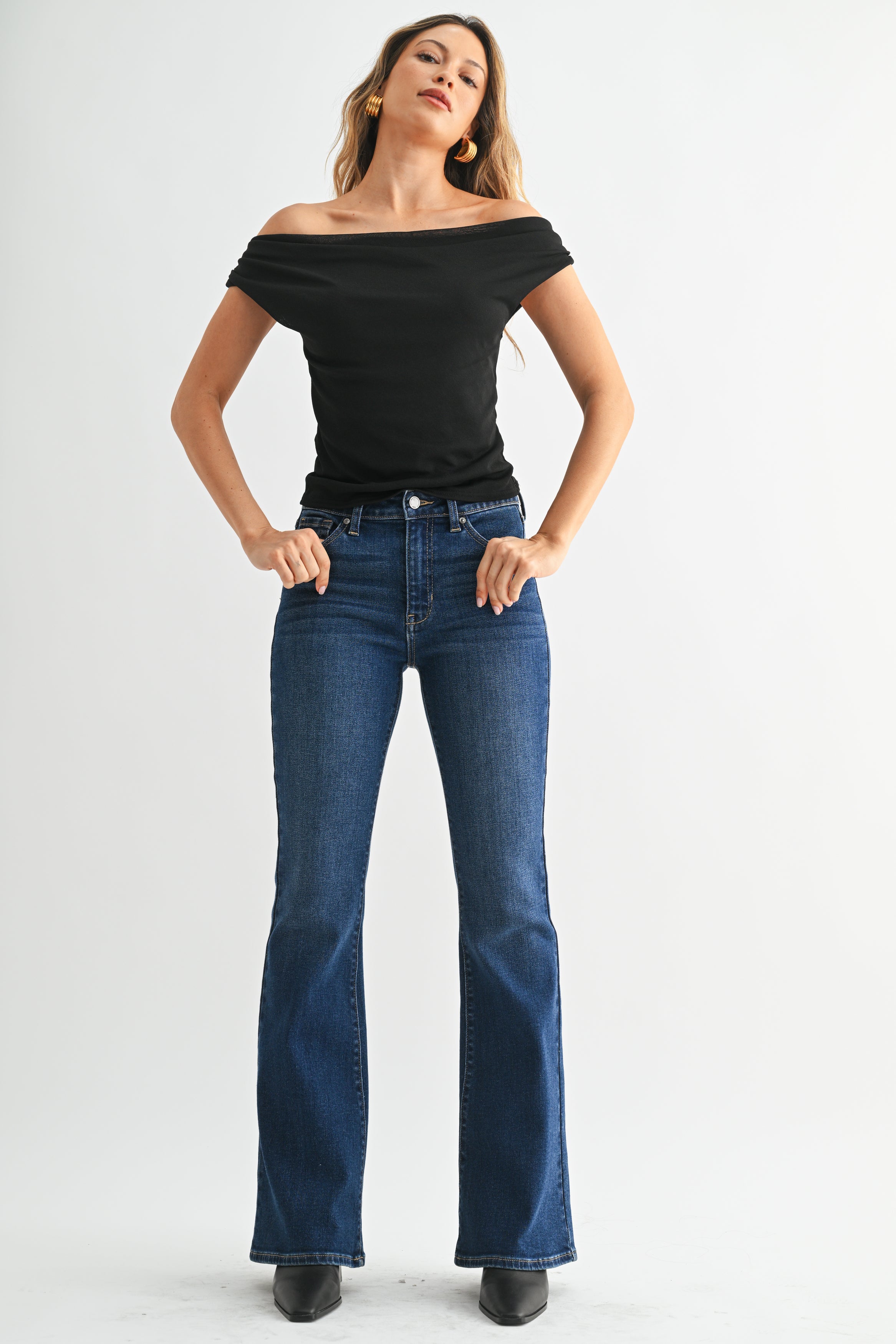Just Black - Mid Rise Flare - dark denim