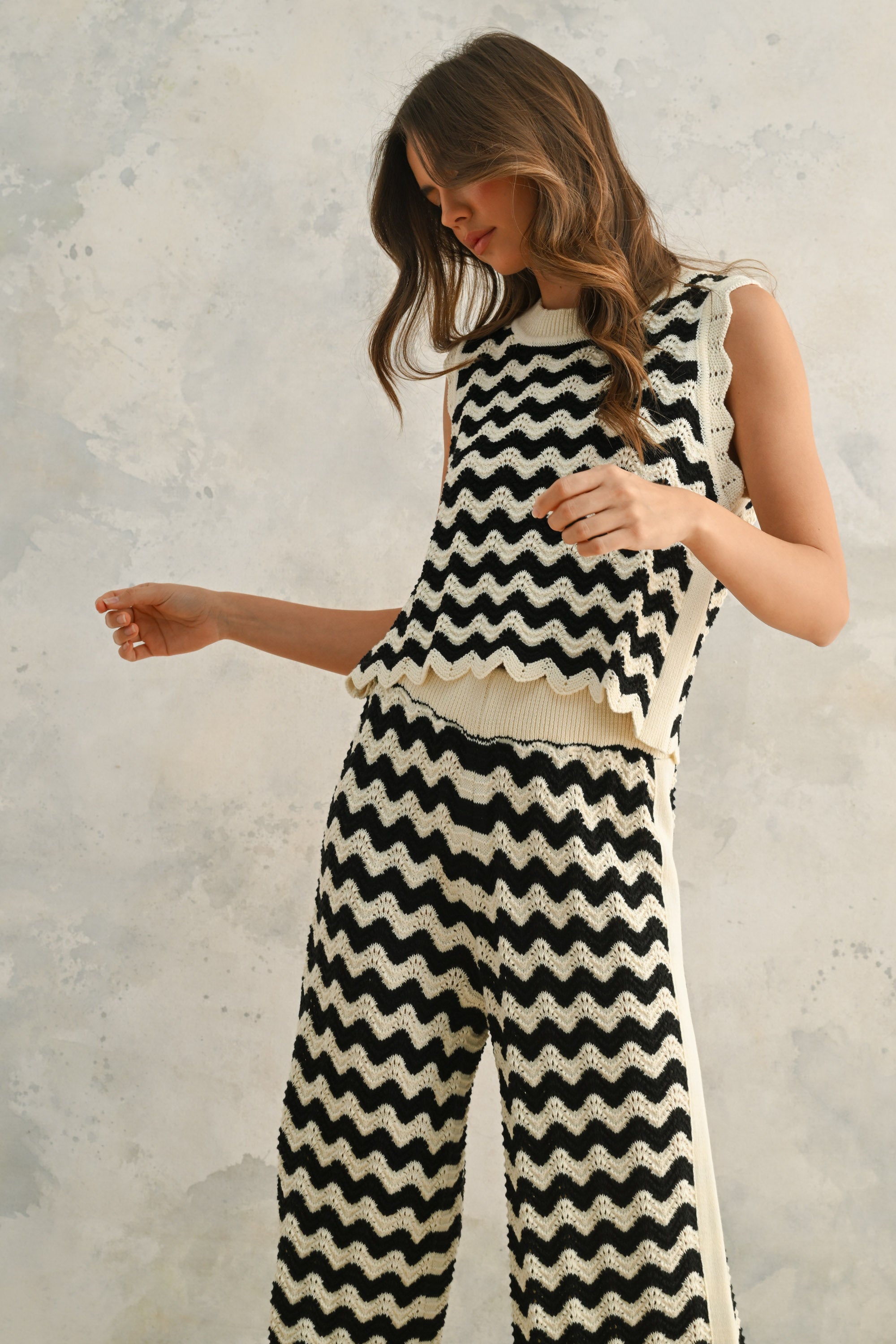 Color Combo Knit Sleeveless Top - black/white, womens top collection
