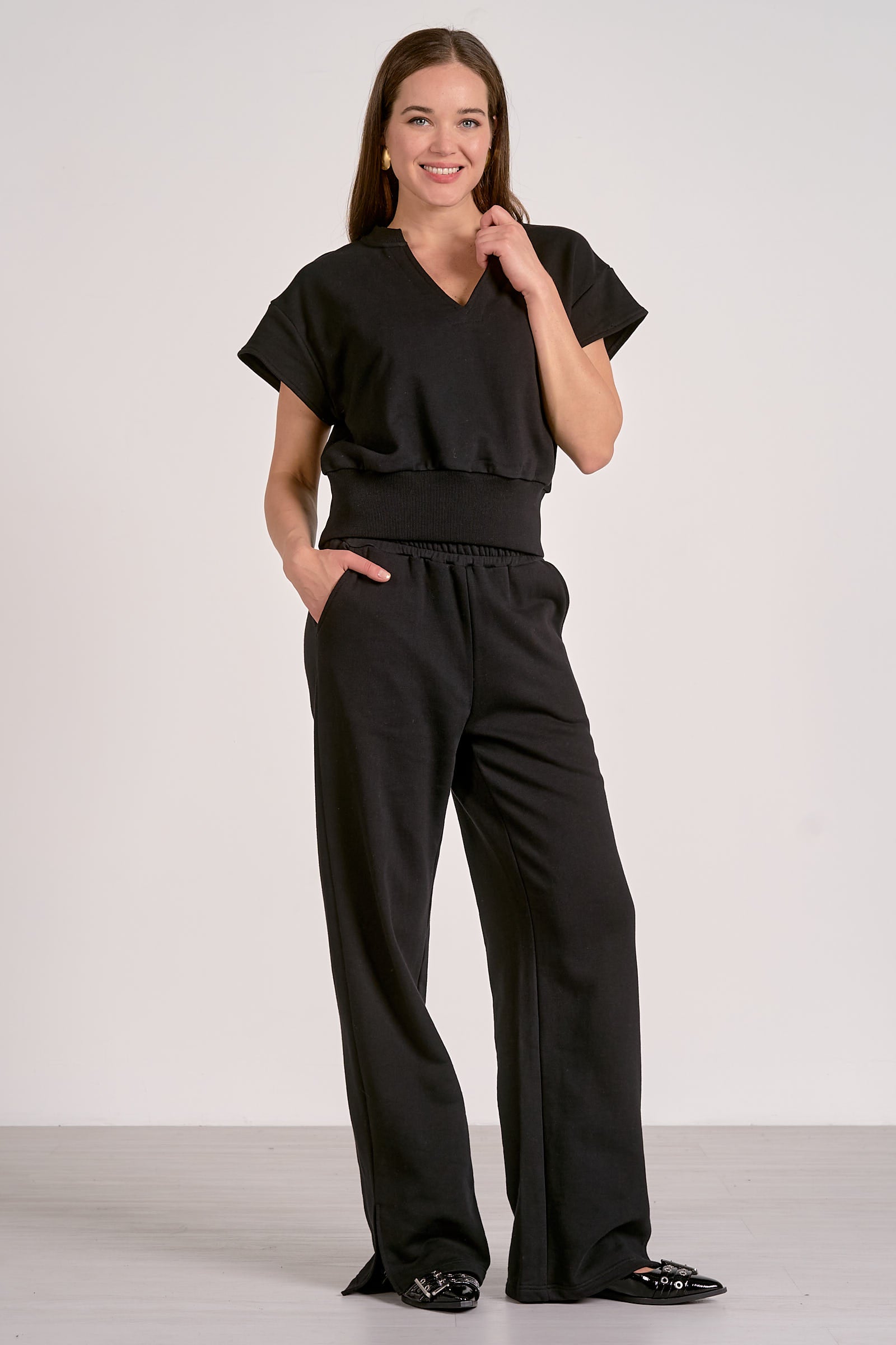 Wide Leg Sweatpant - Black, Women's Pants Collection