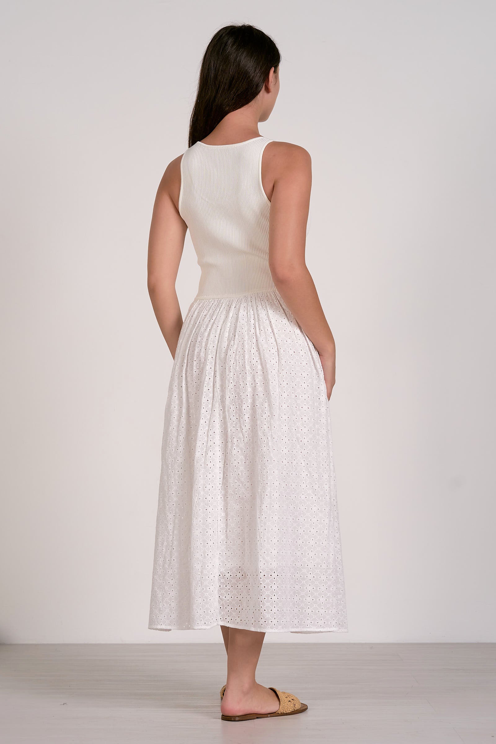 Eyelet Maxi Dress – Ruby and Jenna