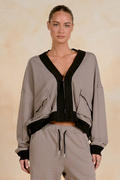 Zip Up Sweatshirt With Pockets