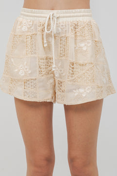 Embroidered Elastic Waist Short